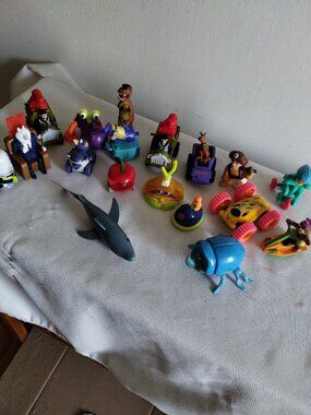 Bundle figurines toys miscellaneous